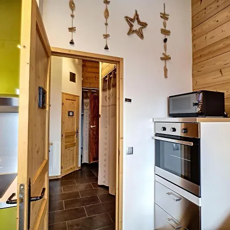 Beau 2p Renove 24m², Aux Pieds, Balcon, Parking, Animaux Admis - Fr-1-178-357 Apartment Saint-Martin-de-Belleville